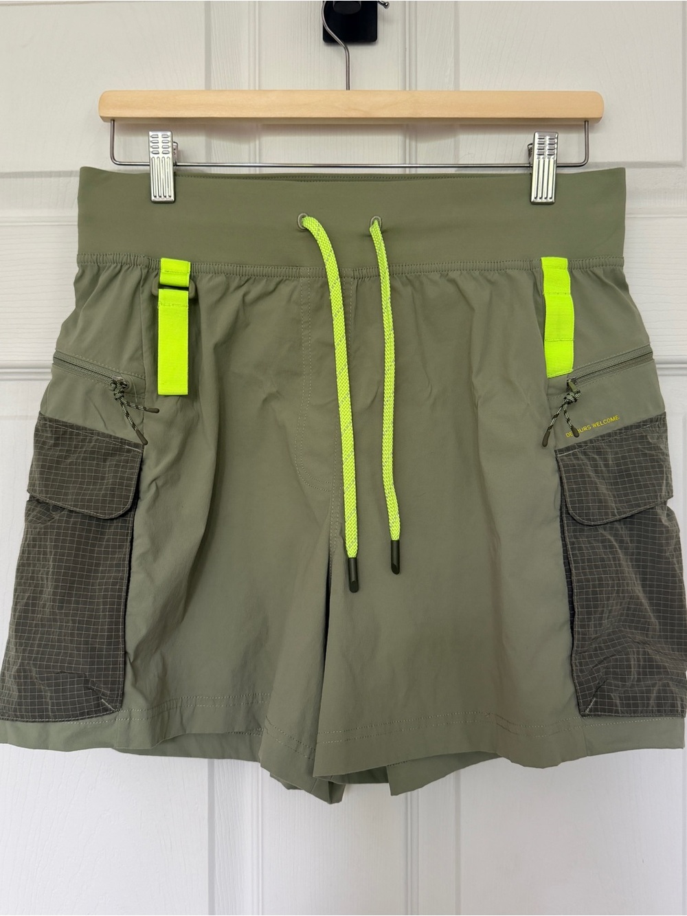 Lululemon Multi Pocket High Rise Hiking Short